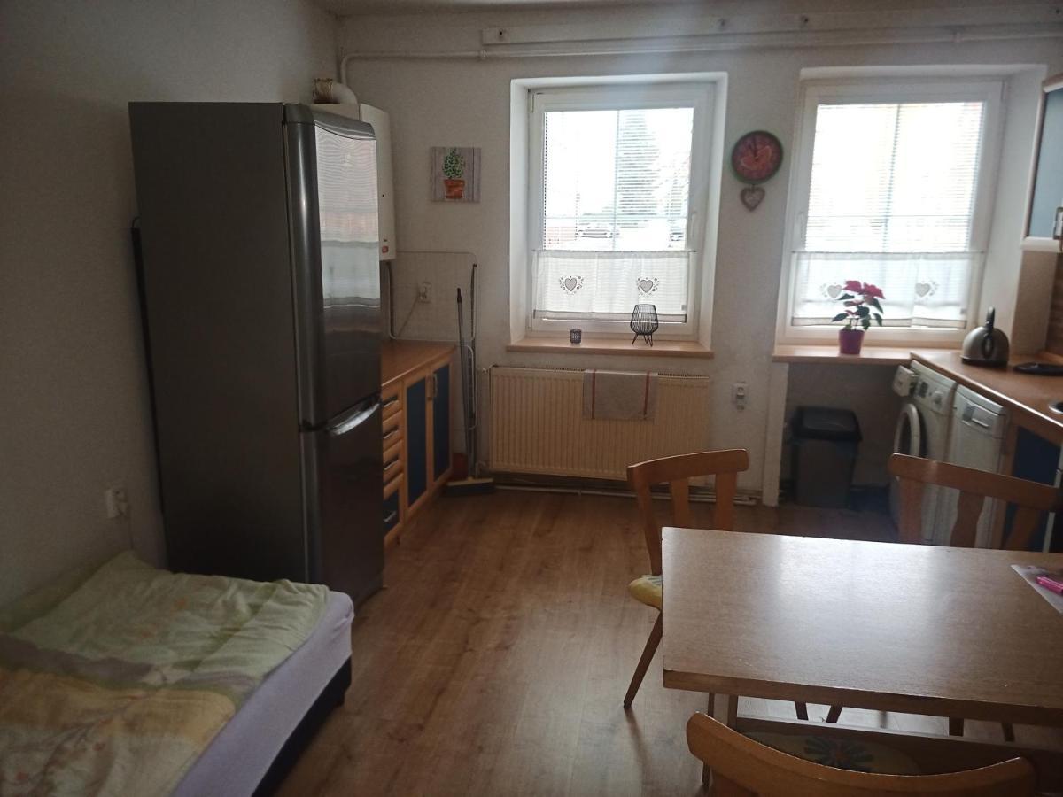 Apartament Na Cervene Louce Apartman Cheb Zewnętrze zdjęcie
