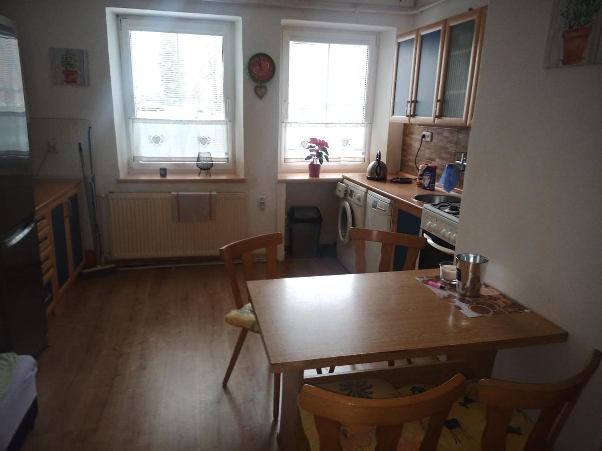 Apartament Na Cervene Louce Apartman Cheb Zewnętrze zdjęcie